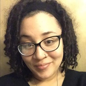 Meet your Posher, Angelica